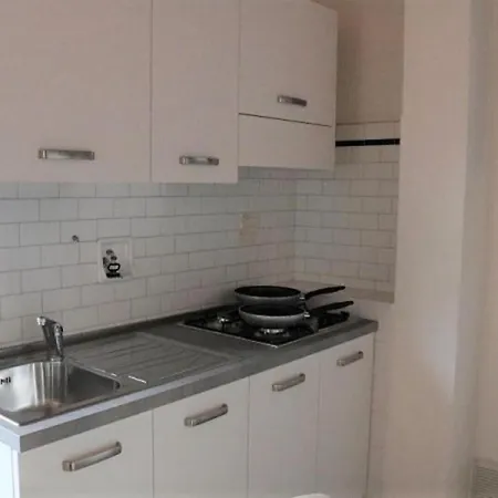 Beautiful Two Bedroom Facing The Sea - Sea View Apartment